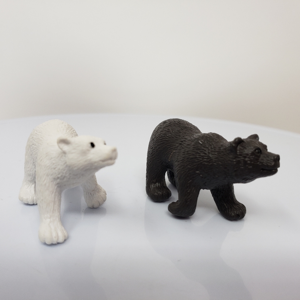 Safari LTD White Polar & Black Bears Toy Animal Wildlife Figures